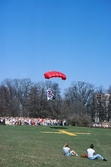 Fallskärmslandning i Stadsparken, 1985