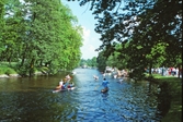 Örebro kanotförening demonsterar paddling, 1989