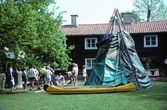 Byggnation av Tepee-tält, 1992