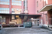 Lastbrygga vid Oscariahuset på Fabriksgatan 52, 1980-tal