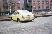 Hjullös Folkvagn på parkering utanför Kexfabriken, Ribbingsgatan 1-9. 1980-tal
