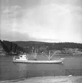 Fartyget Hilda Wesch vid Sandöbron

