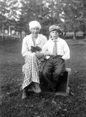 Kvinna och pojke, 1918