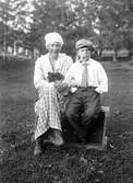 Kvinna och pojke, 1918