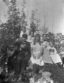 Grupp vid Hagebergs gård, 1918