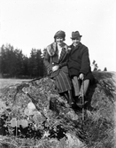 Par på sten, 1930-tal