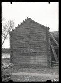 Loftbod under rivning, östra gaveln, Norrsylta, Munktorp.