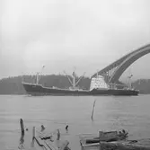 Fartyget Ristna vid Sandöbron

