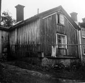 Långgatan 17 A från gården. Huset rivet 1946.