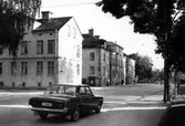 Hus utmed Skolgatan, ca 1970