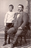 Cirkusdirekören Josef Möller med sin son Josef, ca 1905