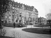 Män på parkbänk i Centralparken 1920-tal