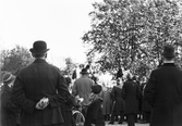 Folksamling i Stadsparken, 1920-tal