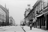 Drottninggatan söderut, ca 1900