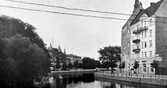 Byggnader utmed Norra och Södra Strandgatan, ca 1918