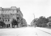 Drottninggatan mot söder från Stortorget, efter 1903