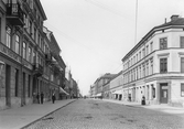 Drottninggatan mot norr från Våghustorget, 1903