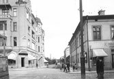 Fredsgatan mot öster från Storgatan, 1903