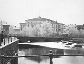 Gamla Storbron och gamla teatern från kvarnplatsen, före 1882