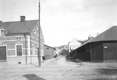 Magasinsgatan mot öster från Östra Bangatan, 1903