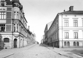 Nygatan mot väster från Köpmangatan, 1903