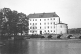 Örebro slott och Kanslibron från öster, ca 1892