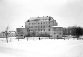 Örebro slott från Drottninggatan, före 1897