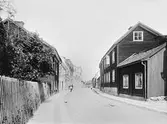 Kyrkogårdsgatan mot norr från Änggatan, ca 1903