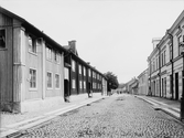 Drottninggatan mot norr från Källgränd, ca 1903