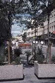 Blomsterurnor på Drottninggatan, 1988