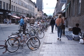 Cykelparkering på Drottninggatan, 1988.