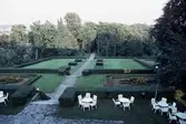 Utsikt över terrassträdgården vid Karlslunds herrgård, 1988