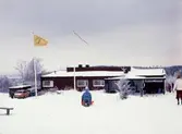 Suttarbodas friluftsgård, 1985