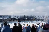 Åskådare vid målområdet under skid-SM, 1986