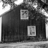 Byggnad vars flyttning eller rivning var aktuell sommaren 1965. 