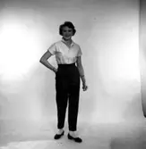 Hemmens varuinköp, Kvarteret Malmen o Sjösten, damklänningar, kjolar, blusar för katalog