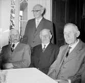 En grupp män i Yxhult, 1960-tal