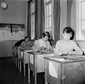 Elever i sitt klassrum, 1960