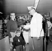 Butiksinteriör i Brevens bruk, 1962