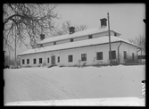 Hallstahammars herrgård från gårdssidan, före rivningen, i Hallstahammar.