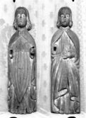 Skulpturer av trä, 2 st från 1600-talet, Kumla kyrka i Kumla kyrkby.