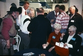 Anders Pontén bland besökare på Turistmässan i Göteborg, 1989