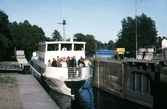 M/S Hjemare kanal på väg in att slussa, 1985