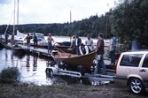 Iläggning av båter inför rodd på Mälaren till Birka, 1996