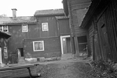 Gårdsinteriör på Kyrkogårdsgatan, 1937