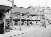 Korsningen Kyrkogårdsgatan och Drottninggatan, 1937