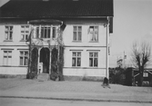 Hus vid Västra Storgatan i Hallsberg, 1947