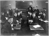 Skolklass på Karolinska Läroverket på Olaigatan, 1920 ca