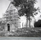 Renovering av Källa Ödekyrka.