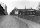 Gamla gårdar i korsningen Drottninggatan - Bondegatan, 1953